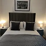 Beautiful Apartment & Parking
