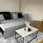 Beautiful Apartment & Parking
